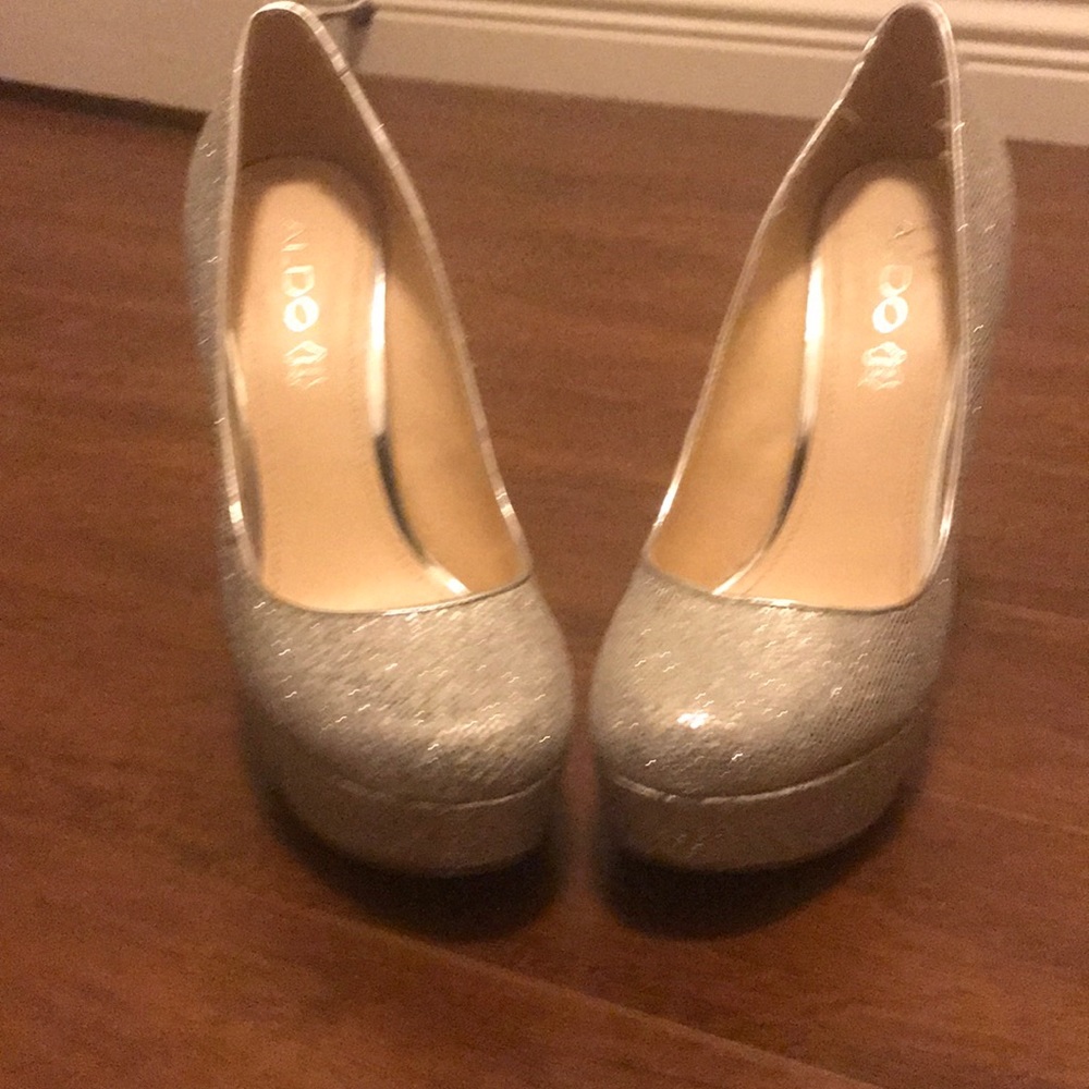 High heels in silver glitter